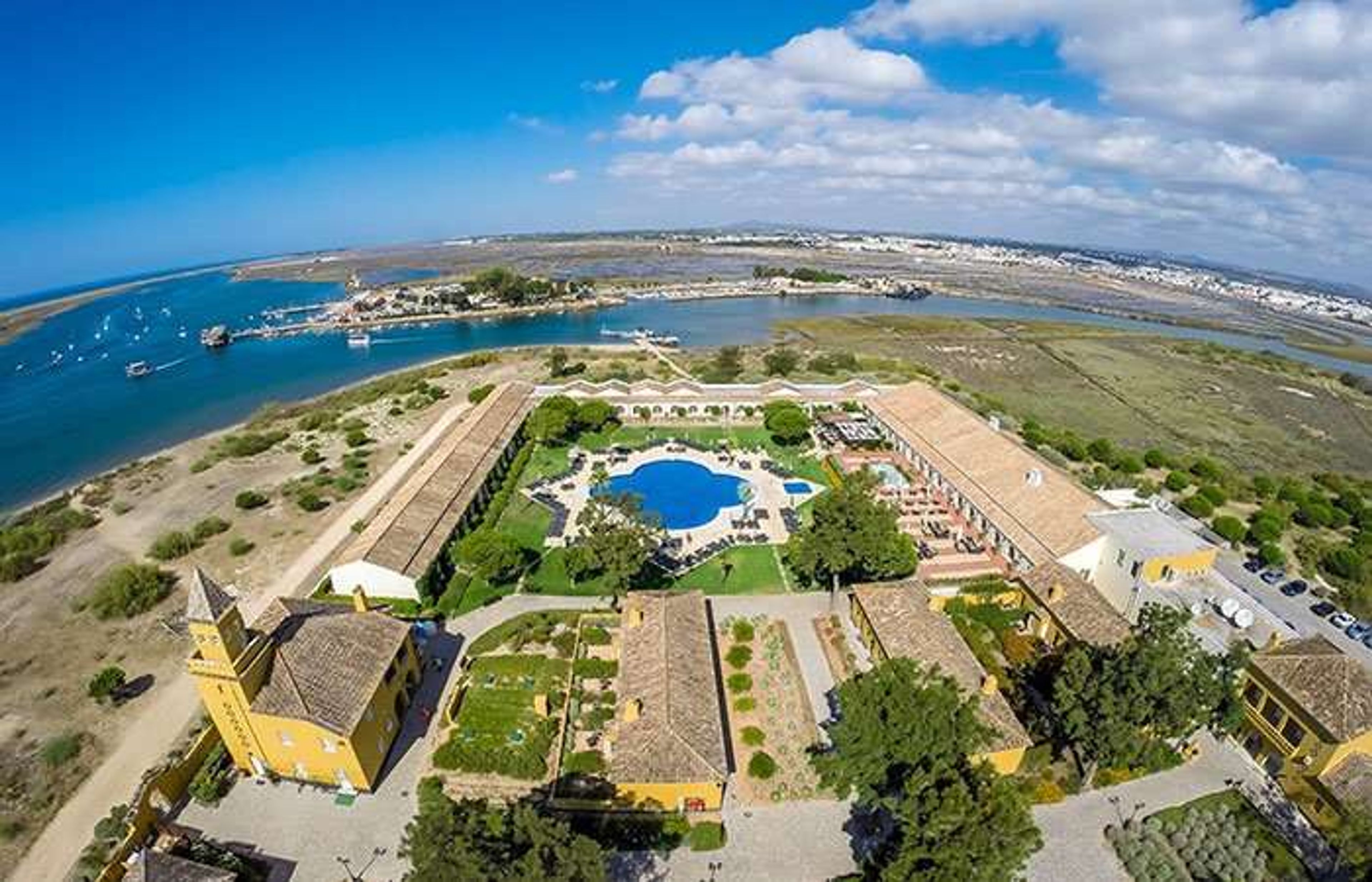 15452281437otelilaalel 1545228143