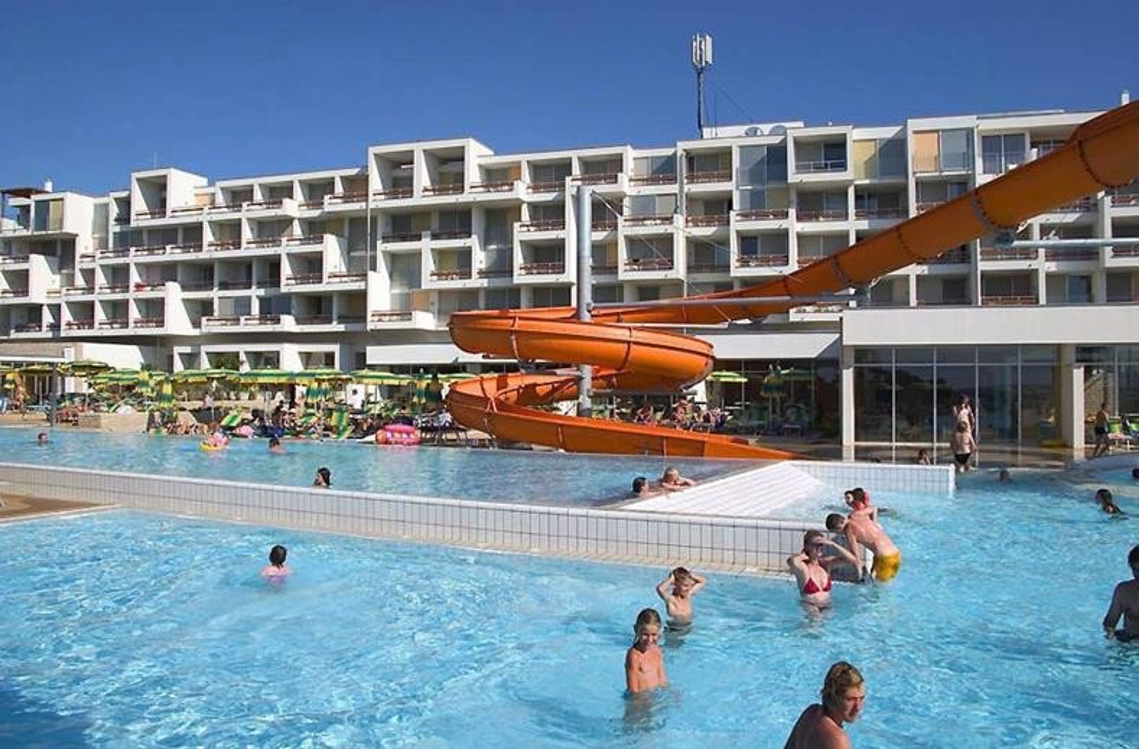 Falkensteiner Club Funimation Borik zwembad