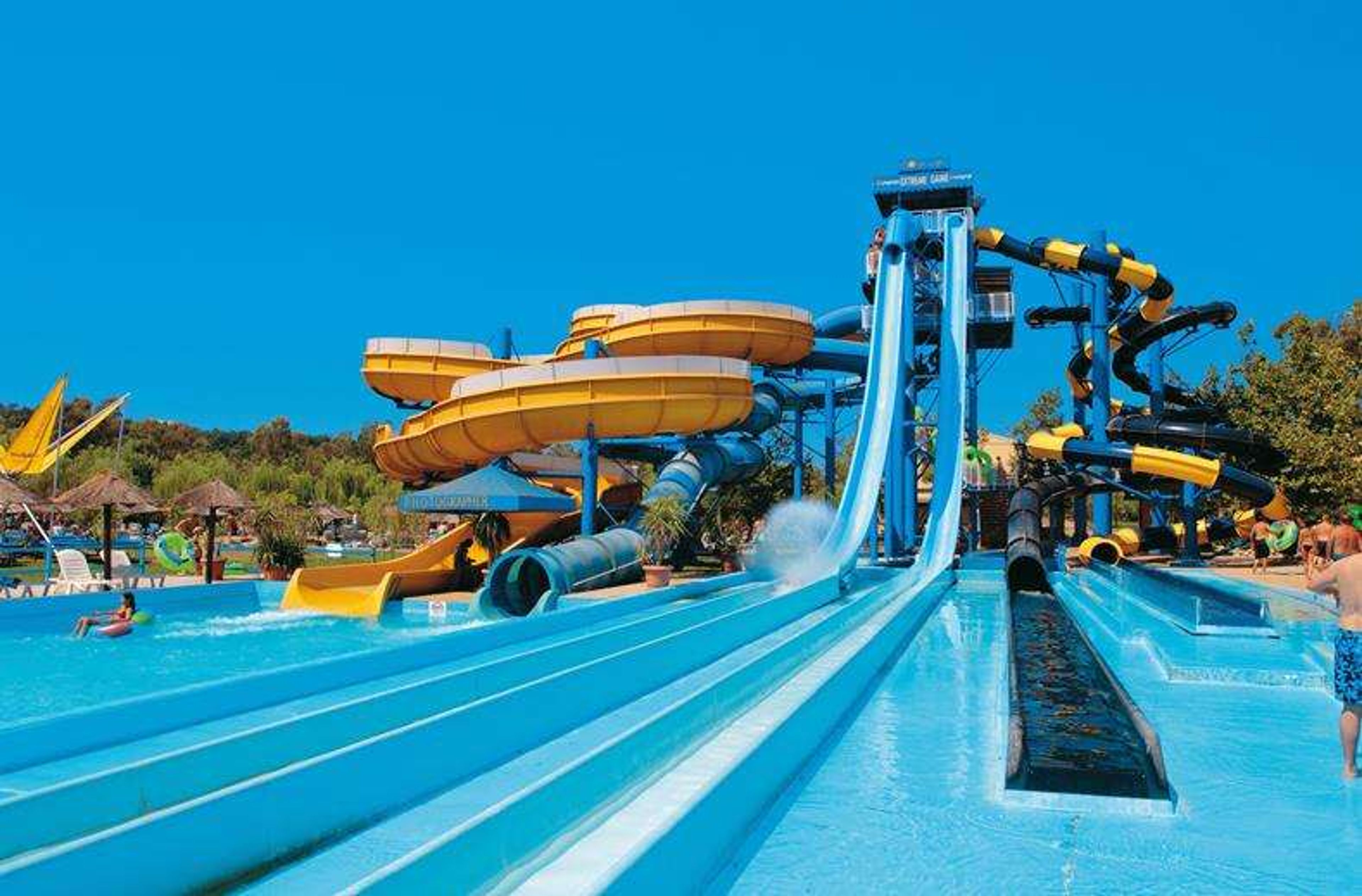 aqualand water