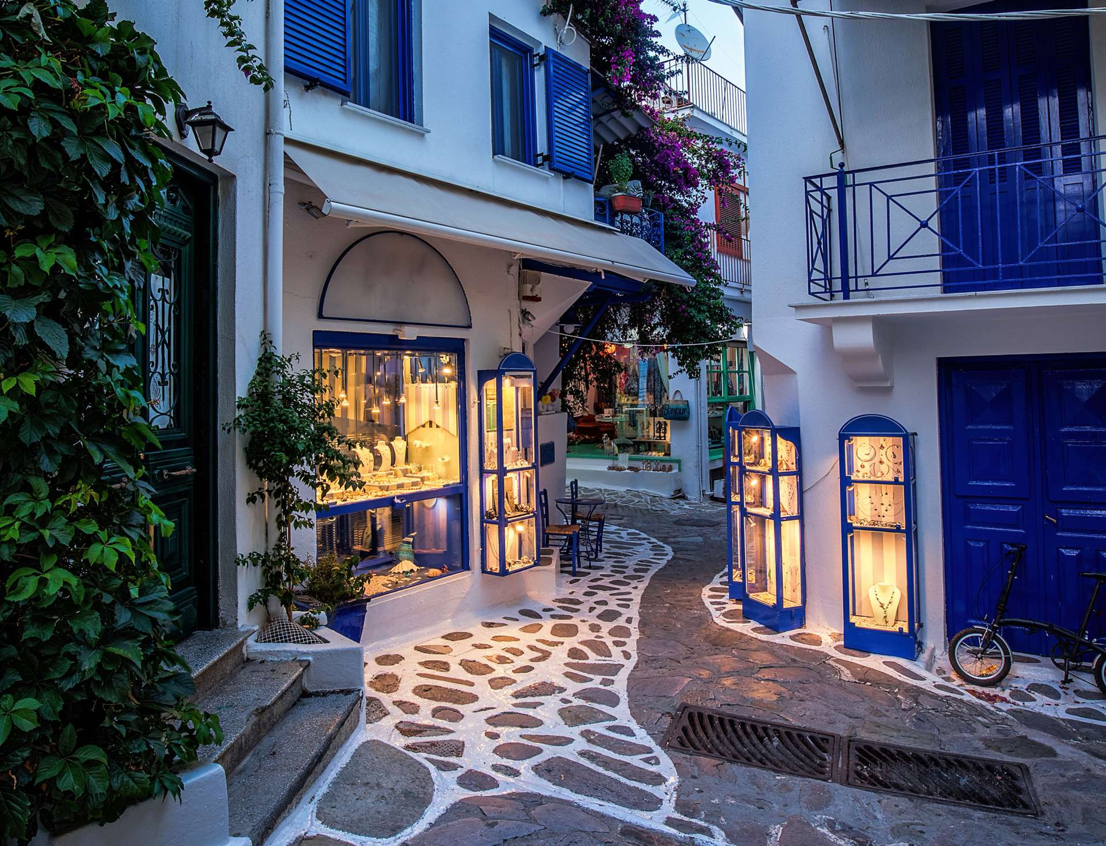 Griekenland Skiathos Narrow Alley