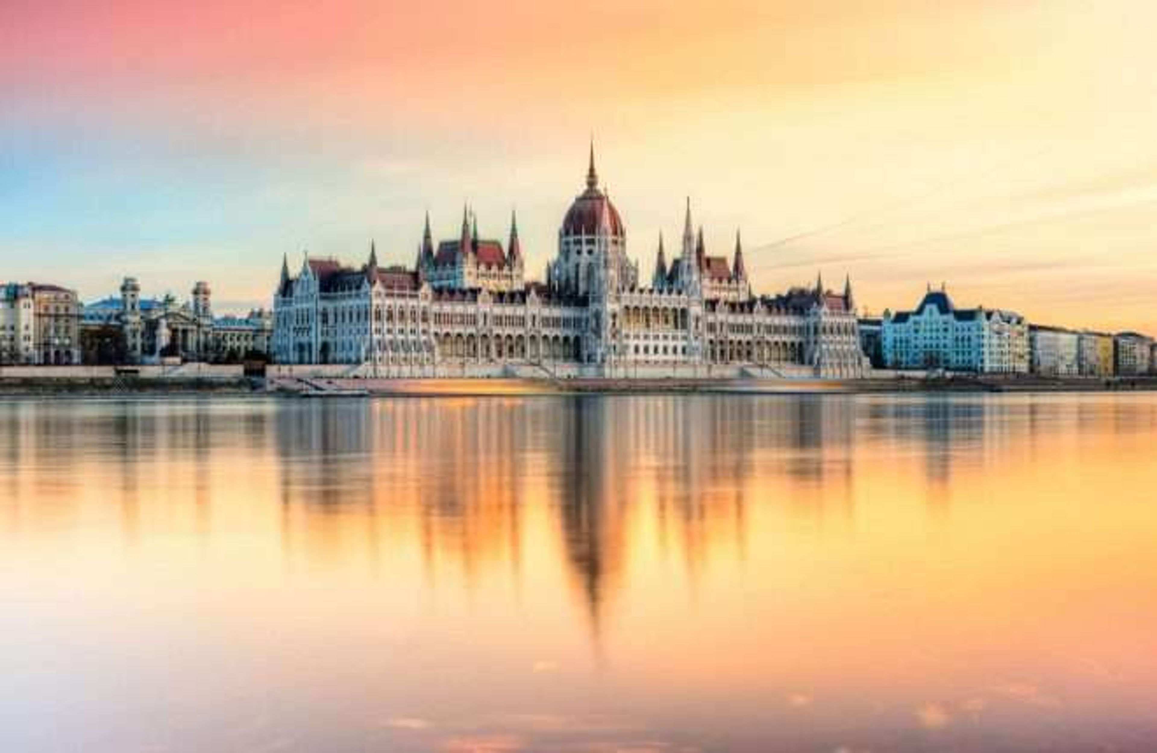hongarije boedepest parliament url 2 660x430