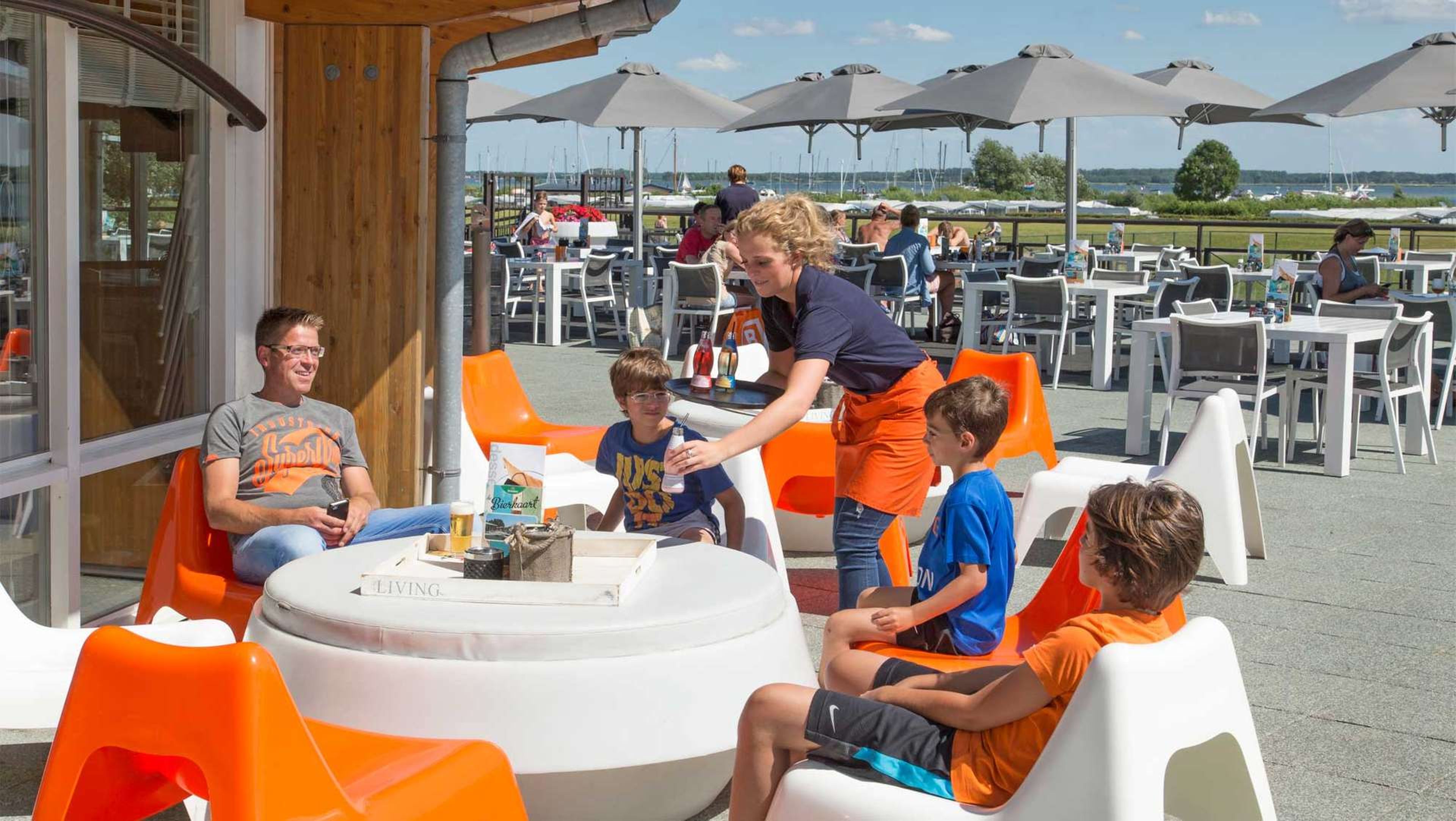 Molecaten Park Flevostrand 26 terras Zuid Zoet Zout