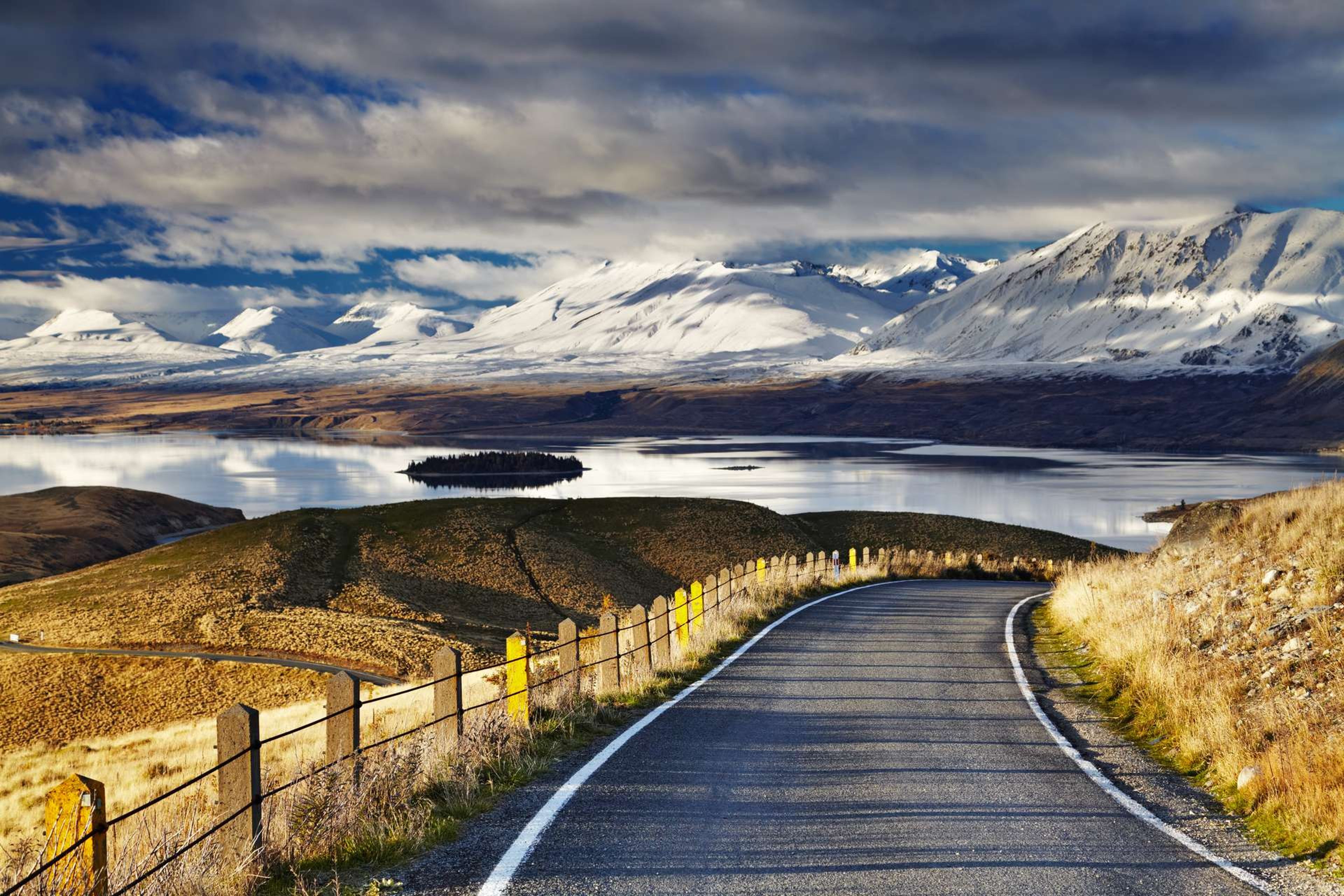 Nieuw Zeeland Southern Alps and Lake Tekapo, view from Mount John, Mackenzie Country